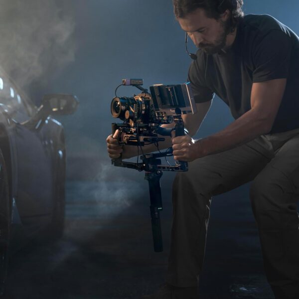 DJI RS4 PRO COMBO - Imagen 5